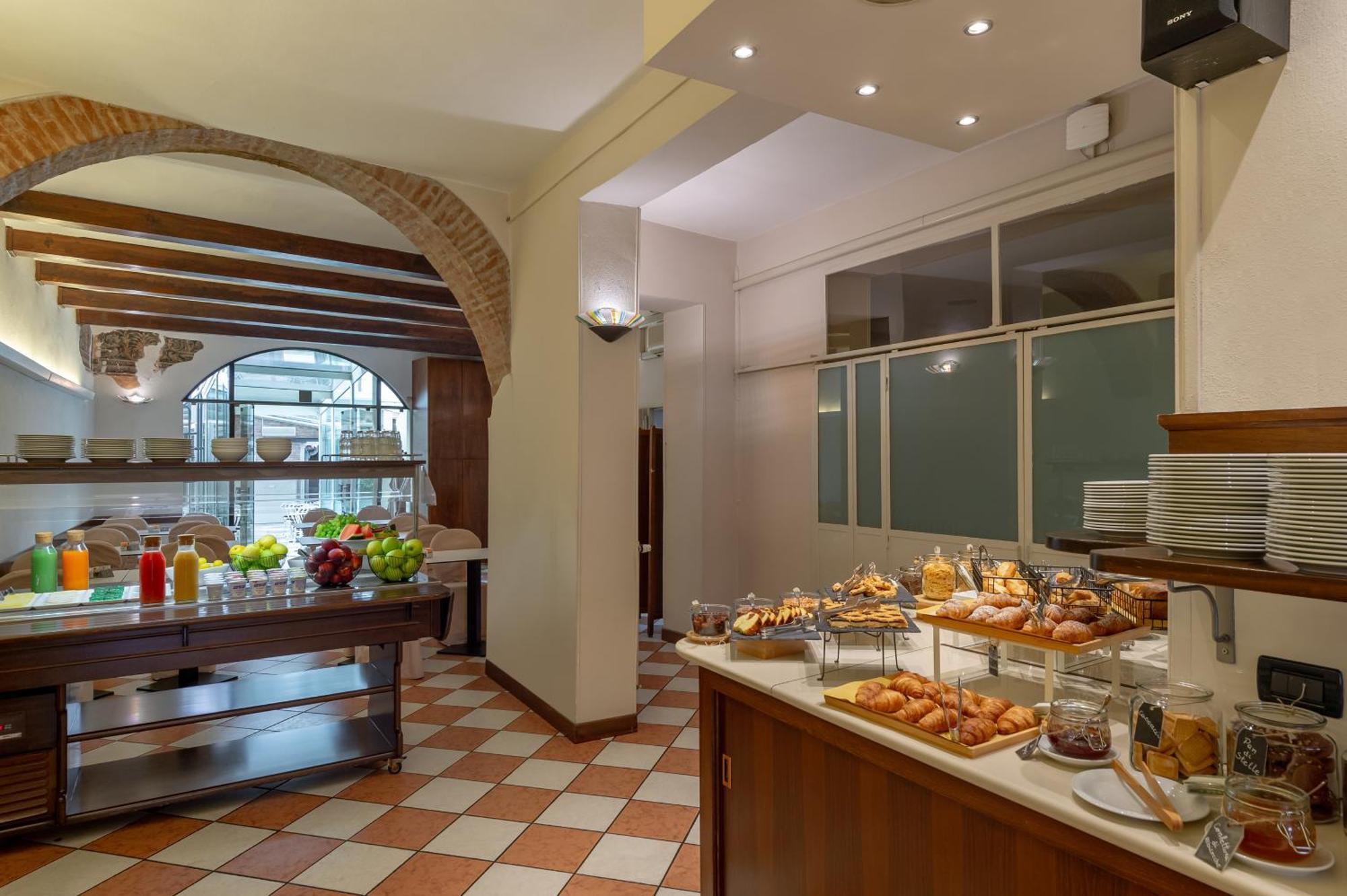 A Casa Dei Gonzaga Hotel Mantova Exterior photo